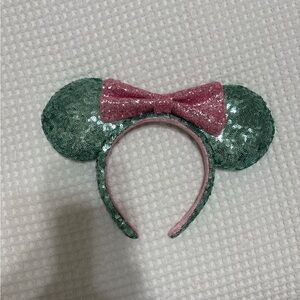 Sequin teal and pink ears!